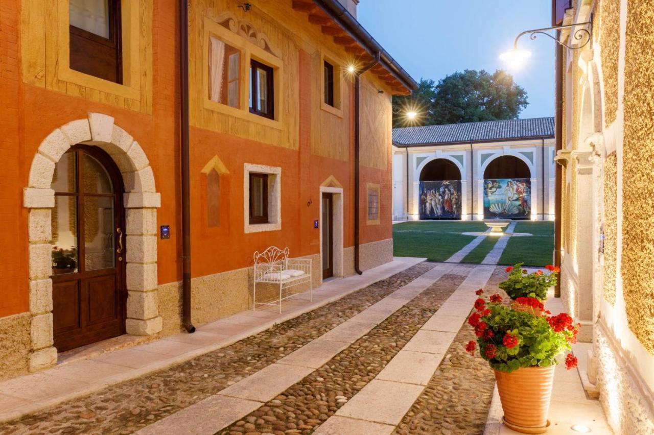 Villa Padovani Relais De Charme - Adults Only Pastrengo Kültér fotó