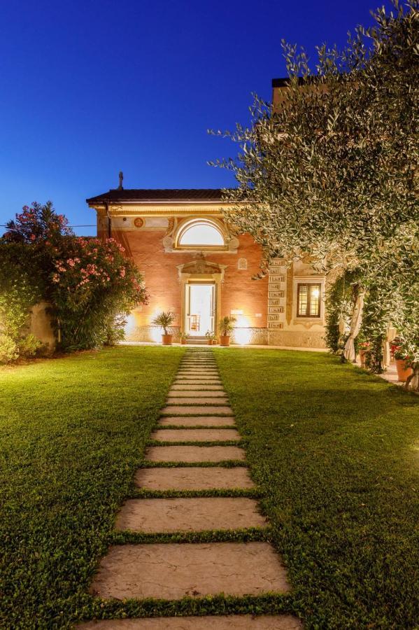 Villa Padovani Relais De Charme - Adults Only Pastrengo Kültér fotó