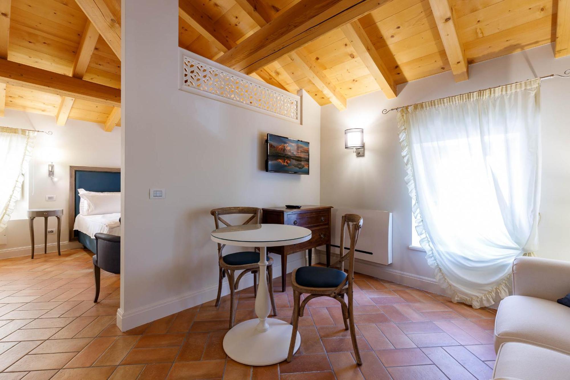 Villa Padovani Relais De Charme - Adults Only Pastrengo Kültér fotó
